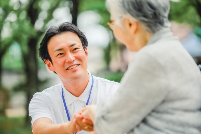 笑顔の看護師